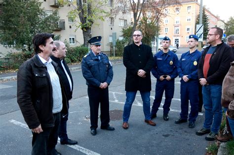 miskolci lanyok|Lányok a „zónán” kívül 